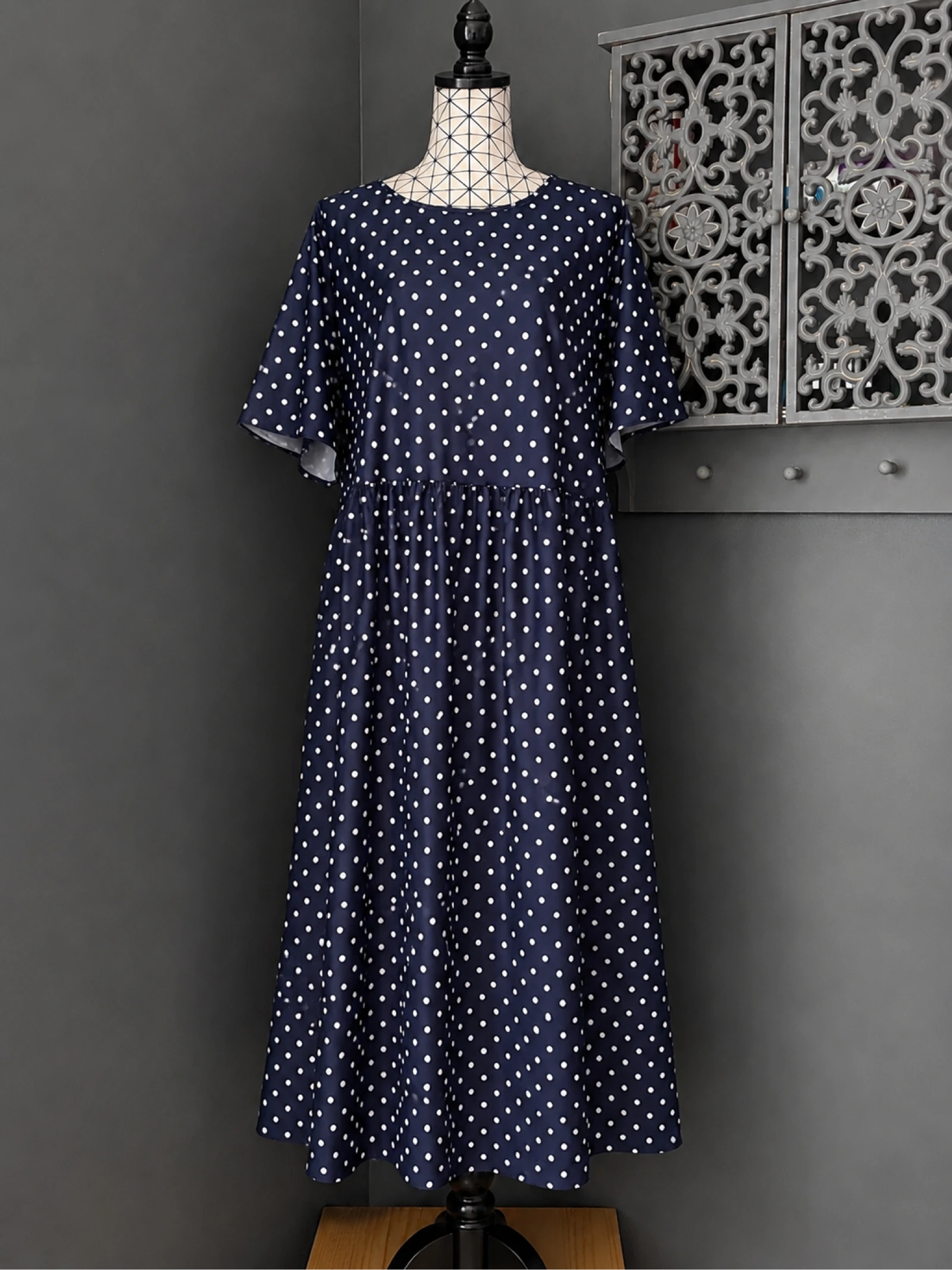 💖 robe longue bleu marine à pois blancs grande taille 54 fluide chic manches courtes 💖
